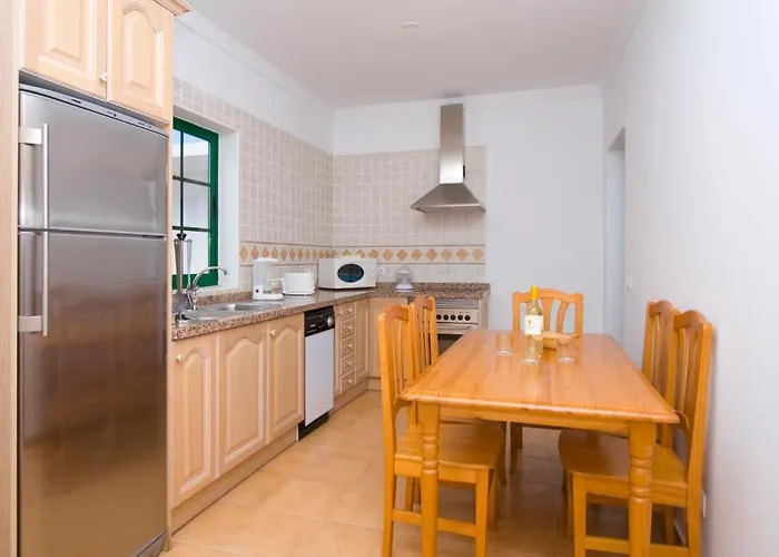 Ereza Brisa Marina Feriested